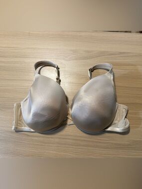 Cacique Smooth T-Shirt Bra in Nude Beige
